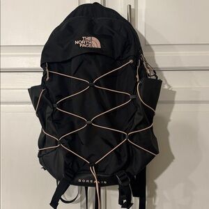 The North Face Women’s Borealis Backpack TNF Black Misty Rose